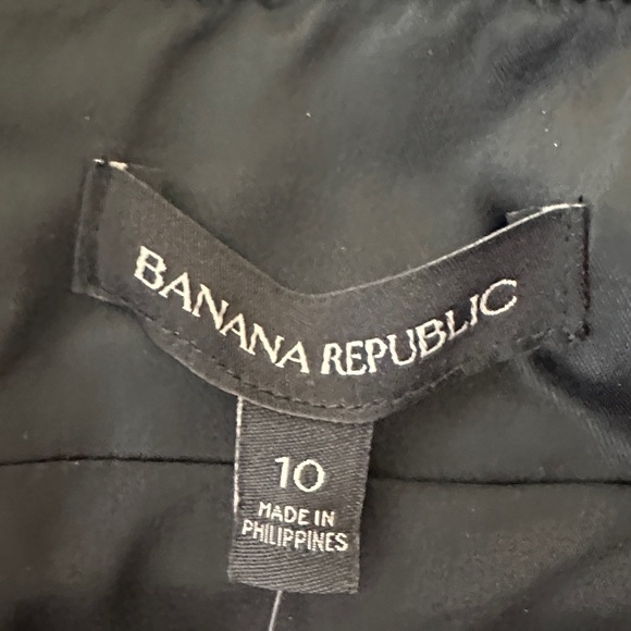 NWT Banana Republic Black Textured Faux Leather Mini Skirt - Gold Zips  Size 10 - Picture 3 of 5